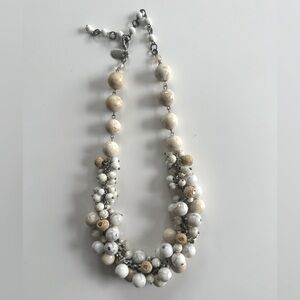 LIKE NEW chunky marble bead necklace